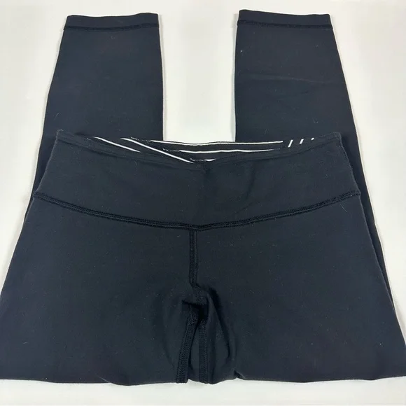 Lululemon Reversible Leggings 21” - Picture 4 of 6